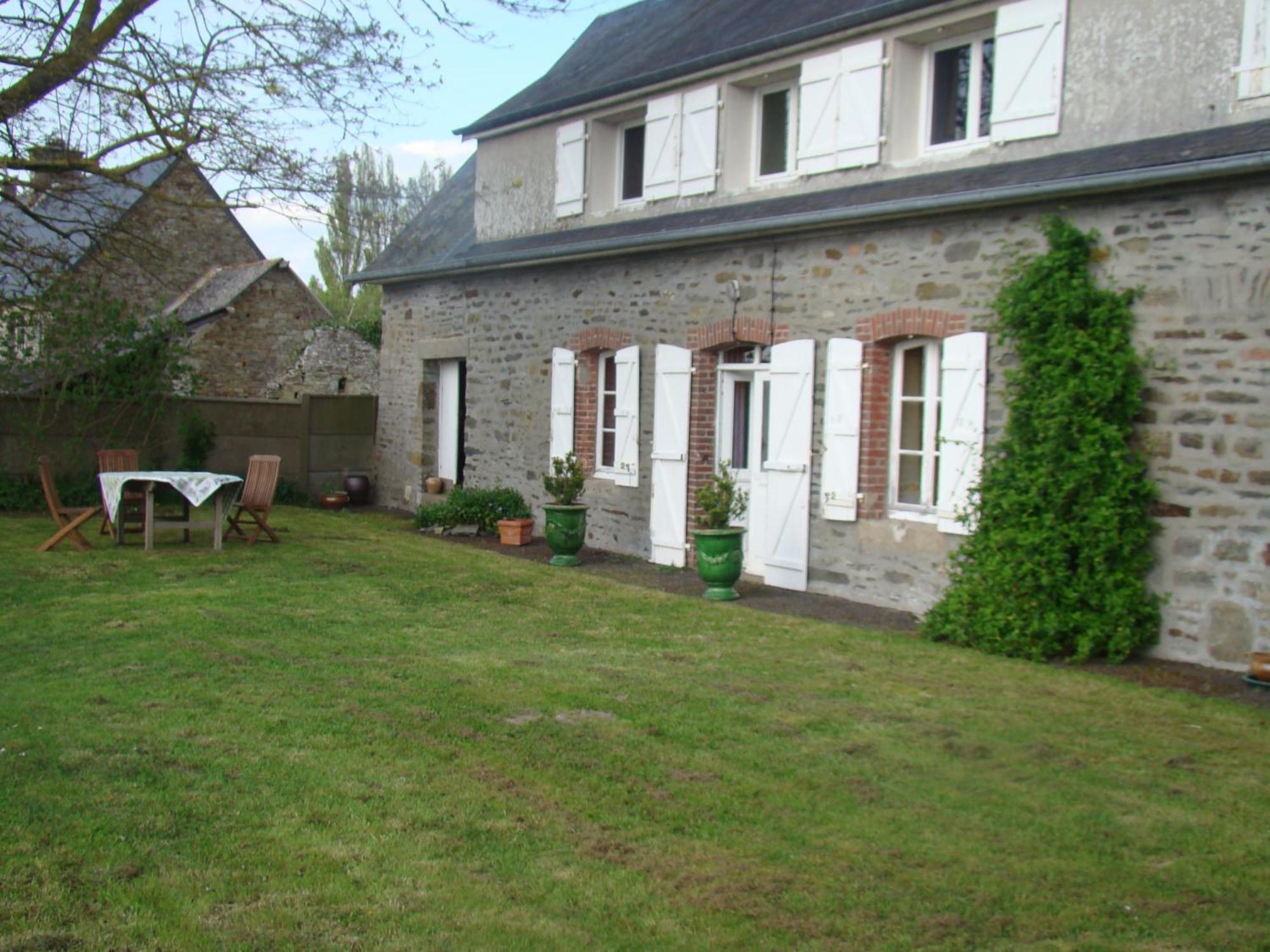 Entre Mont St Michel Et Merveille Vains Exterior photo